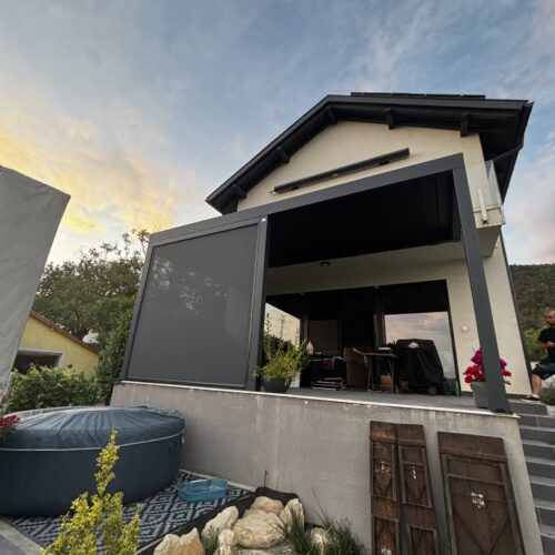 Zip+pergola by Pergoroll